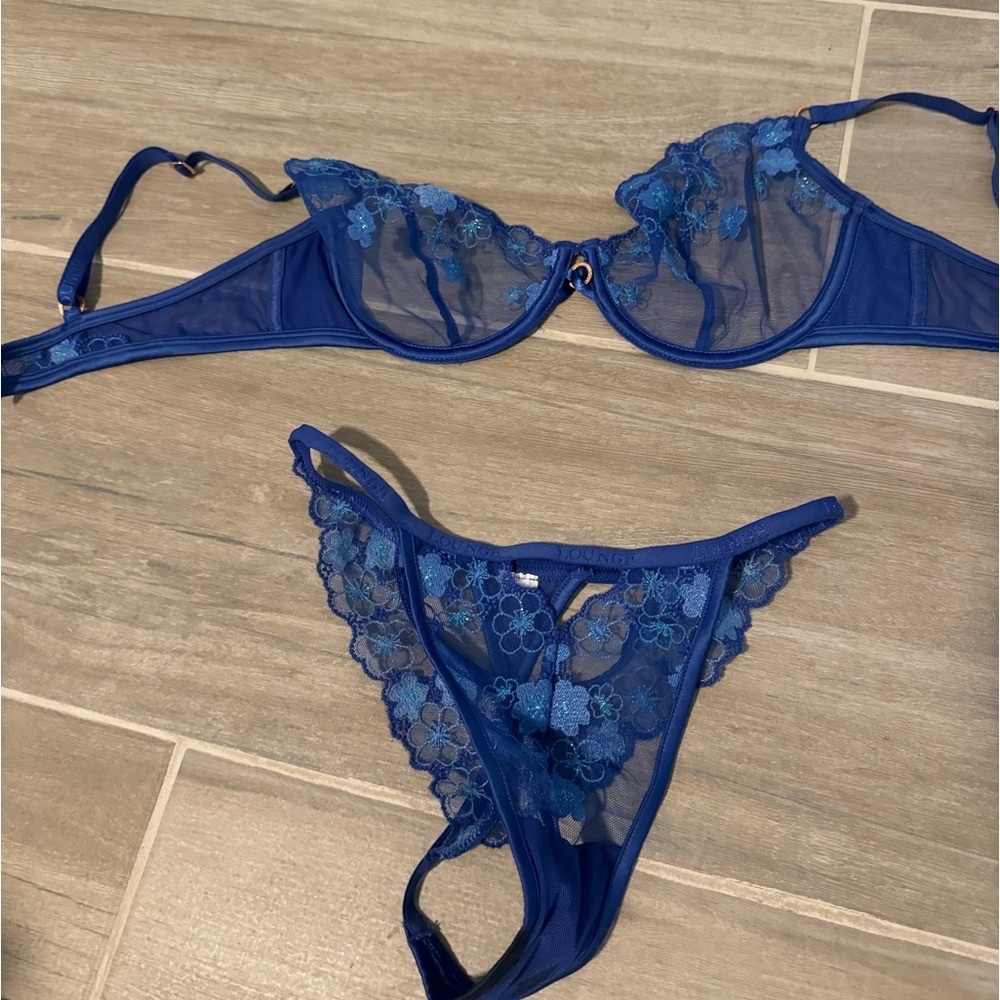 Lingerie bra only
